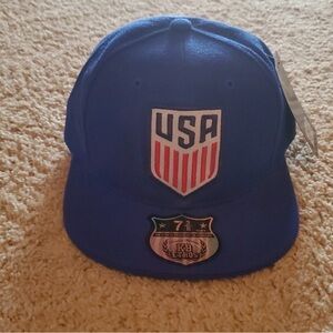 KBETHOS Red, White and Blue USA Fitted Cap 7 3/8